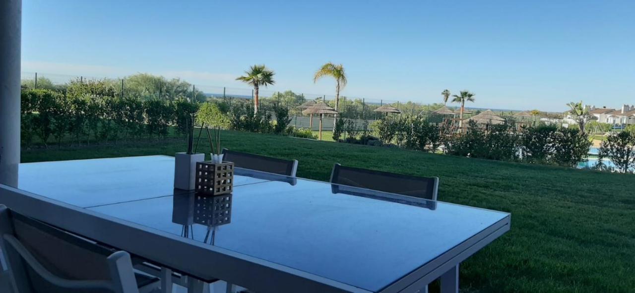 Apartamento Con Jardín En *